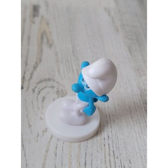 Miniature blue smurf white toy figure - Picture 2 of 5